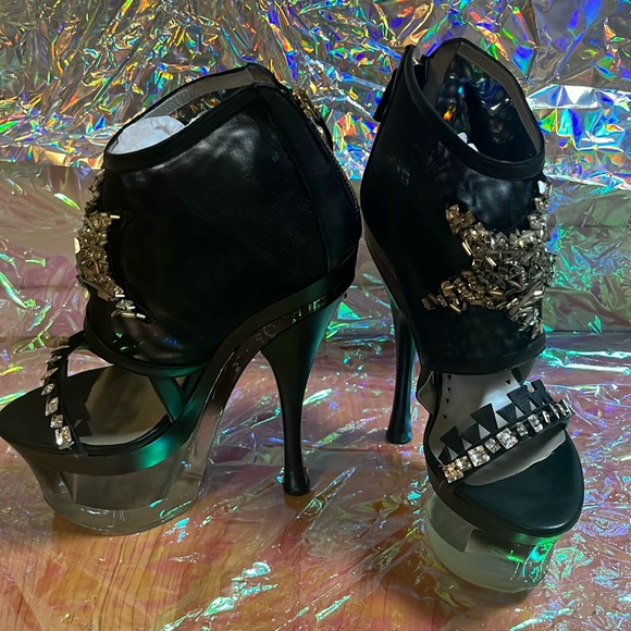 ‼️AUTHENTIC ‼️NWT‼️VERSACE Starfish Mesh Cut Out Booties Size 7 Black Platform - Picture 10 of 14